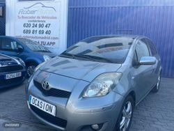 Gris Usado 2011 Toyota Yaris Berlina | 4499 €