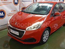 Naranja Usado 2015 Peugeot 208 Access Utilitario | 7900 € (Un poco caro)