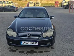 Azul Usado 2003 Mercedes C220 Berlina | 3700 € (Precio justo)