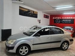 Gris / plata Usado 2006 Kia Rio EX Berlina | 2990 € (Buen precio)