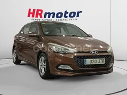 Marrón Usado 2016 Hyundai i20 Berlina | 10.990 € (Precio justo)