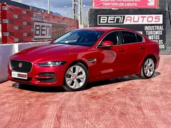 Rojo Usado 2020 Jaguar XE Prestige Berlina | 19.990 € (Un poco caro)