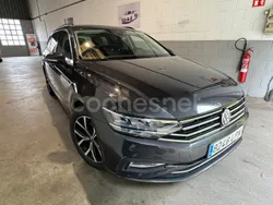 Negro Usado 2021 VW Passat Executive Familiar | 16.490 € (Buen precio)