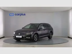 Gris Usado 2020 VW Passat Executive Familiar | 19.790 € (Precio justo)