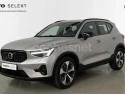 Gris / plata Usado 2023 Volvo XC40 Plus SUV | 38.000 € (Precio justo)