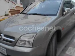 Beige Usado 2003 Opel Vectra Elegance Berlina | 4500 € (Caro)