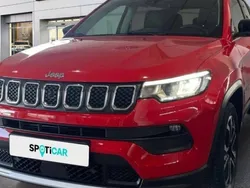 Rojo Usado 2023 Jeep Compass Limited SUV | 24.900 € (Precio justo)