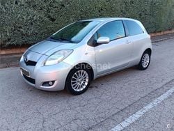 Gris / plata Usado 2009 Toyota Yaris Berlina | 3300 € (Buen precio)