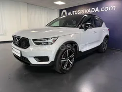 Gris / plata Usado 2019 Volvo XC40 R-Design SUV | 32.400 € (Caro)