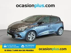 Gris / plata Usado 2017 Renault Clio IV LIMITED Berlina | 12.390 € (Precio justo)