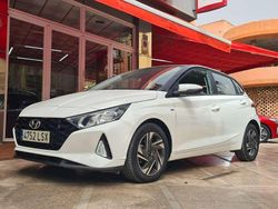 Blanco Usado 2021 Hyundai i20 Utilitario | 16.990 € (Un poco caro)
