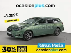 Verde Usado 2022 Kia Ceed Familiar | 20.450 € (Un poco caro)