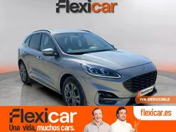 Gris / plata Usado 2022 Ford Kuga ST-Line SUV | 17.490 € (Precio justo)