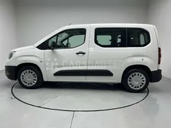 Blanco Usado 2019 Opel Combo Expression Monovolumen | 21.900 € (Caro)