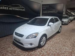 Blanco Usado 2009 Kia Ceed Active Berlina | 4790 € (Caro)