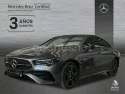 Gris montaña Usado 2024 Mercedes CLA250e AMG line Berlina | 43.990 € (Precio justo)