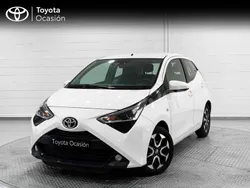 Blanco Usado 2020 Toyota Aygo X-play Utilitario | 13.800 € (Un poco caro)