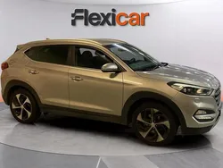 Gris Usado 2017 Hyundai Tucson SUV | 15.490 € (Un poco caro)