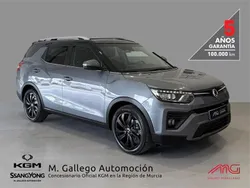 Gris / plata Usado 2023 Ssangyong Tivoli Limited SUV | 21.950 € (Caro)
