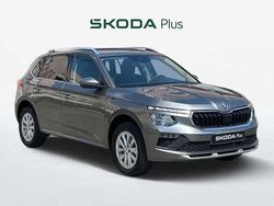 Gris / plateado Usado 2025 Skoda Kamiq Selection SUV | 23.899 € (Un poco caro)