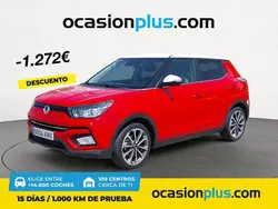 Rojo Usado 2018 Ssangyong Tivoli Limited SUV | 13.999 € (Precio justo)