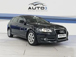 Negro Usado 2011 Audi A3 Sportback Ambition Berlina | 11.500 € (Caro)