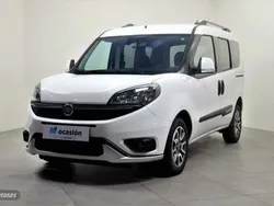 Blanco Usado 2022 Fiat Doblò Trekking Monovolumen | 23.990 €