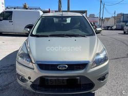 Beige Usado 2009 Ford Focus Trend Berlina | 5600 € (Precio justo)