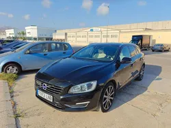 Negro Usado 2016 Volvo V60 Summum Familiar | 17.700 €
