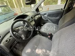 Azul Usado 2003 Toyota Yaris T3 Berlina | 3000 € (Buen precio)