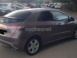 Beige Usado 2010 Honda Civic Comfort Berlina | 6800 € (Precio justo)