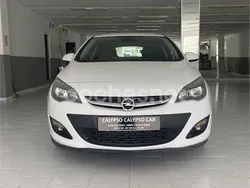 Blanco Usado 2014 Opel Astra Excellence Berlina | 4990 € (Precio justo)
