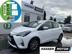 Blanco Usado 2019 Toyota Yaris Hybrid Active Utilitario | 12.500 € (Precio justo)