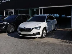 Blanco Usado 2022 Skoda Scala Style Utilitario | 16.450 € (Buen precio)
