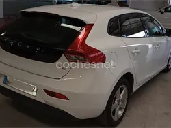 Blanco Usado 2015 Volvo V40 Momentum Familiar | 12.800 €