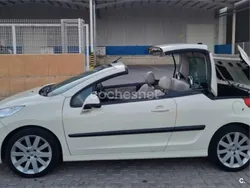 Beige Usado 2007 Peugeot 207 CC Descapotable | 2750 € (Buen precio)