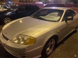 Gris / plata Usado 2006 Hyundai Coupé Coupe | 2000 € (Super precio)