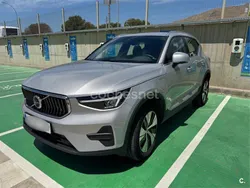 Gris / plata Usado 2022 Volvo XC40 Core SUV | 28.900 € (Super precio)