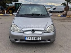 Gris / plata Usado 2000 Mercedes A160 Avantgarde Monovolumen | 2900 €