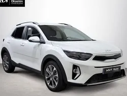 Blanco Usado 2024 Kia Stonic Style SUV | 18.490 € (Precio justo)