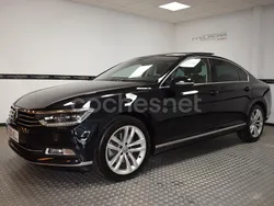 Negro Usado 2018 VW Passat Sportline Berlina | 16.900 € (Un poco caro)