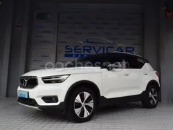 Blanco Usado 2020 Volvo XC40 Business Edition SUV | 23.950 € (Precio justo)
