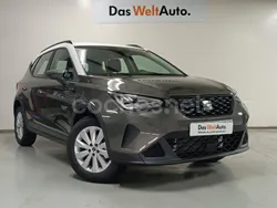 Gris / plata Nuevo 2025 Seat Arona Style SUV | 20.290 €