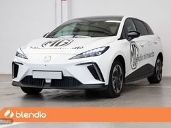 Blanco Usado 2023 MG MG4 EV Luxury Utilitario | 34.975 €