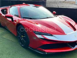 Rojo Usado 2023 Ferrari SF90 Coupe | 540.990 €