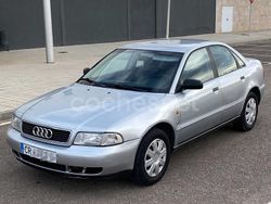 Gris / plata Usado 1996 Audi A4 Berlina | 2900 €