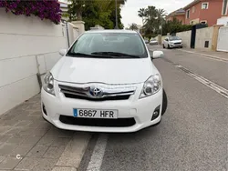 Toyota Auris Hybrid