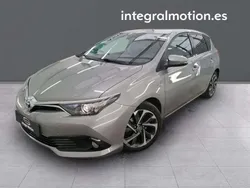 Toyota Auris Hybrid