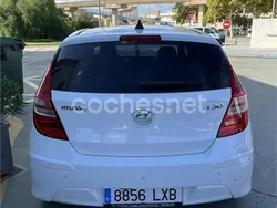 Usado 2011 Hyundai i30 Comfort Berlina | 6300 €