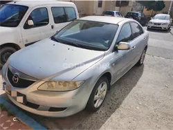 Gris / plata Usado 2005 Mazda 6 Active Berlina | 1000 €